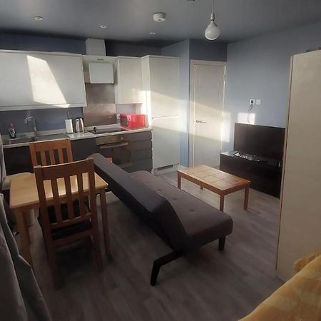 Modern Studio Maidstone - Redecorated Oct 2023 Zewnętrze zdjęcie